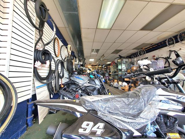 3123 S Wayne Road, Wayne, MI 48184