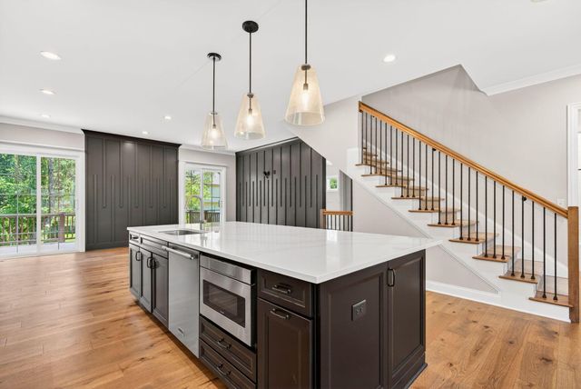 130 Barrington Place, Powell, OH 43065