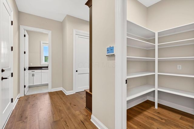 130 Barrington Place, Powell, OH 43065