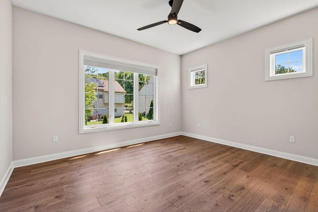130 Barrington Place, Powell, OH 43065