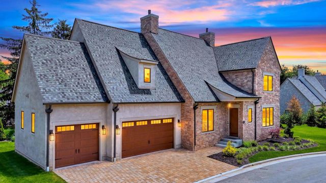 130 Barrington Place, Powell, OH 43065
