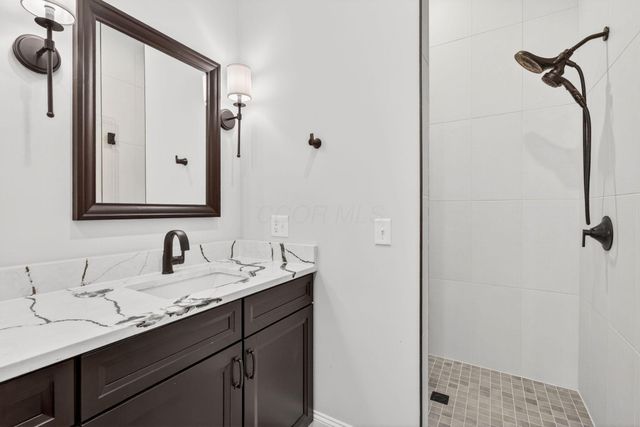 130 Barrington Place, Powell, OH 43065