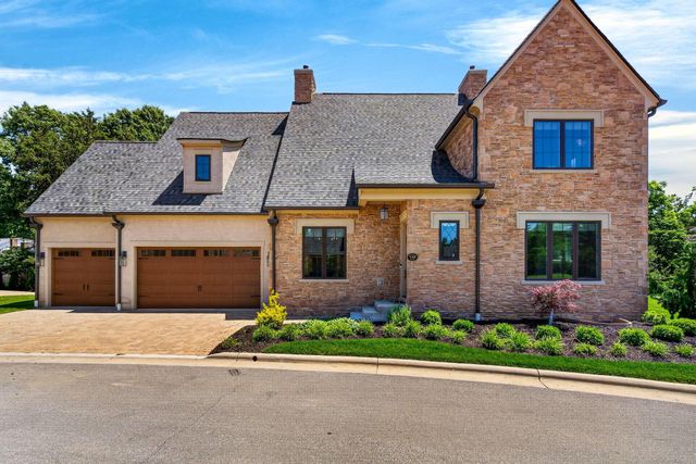 130 Barrington Place, Powell, OH 43065