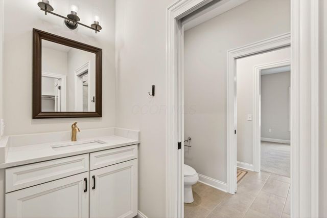 130 Barrington Place, Powell, OH 43065