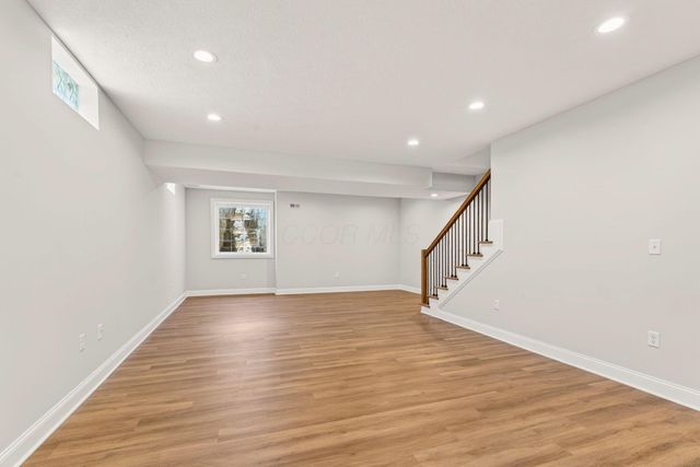 130 Barrington Place, Powell, OH 43065