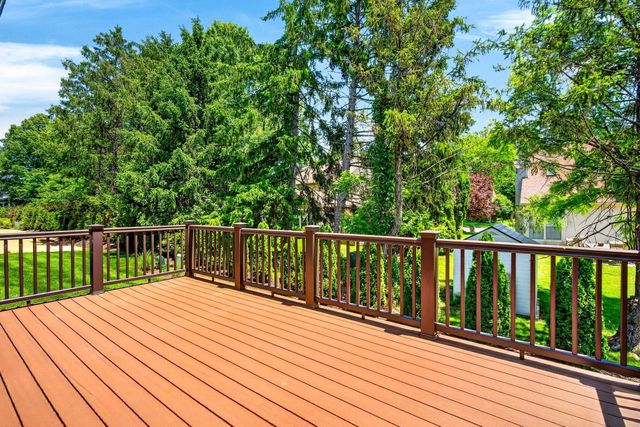 130 Barrington Place, Powell, OH 43065