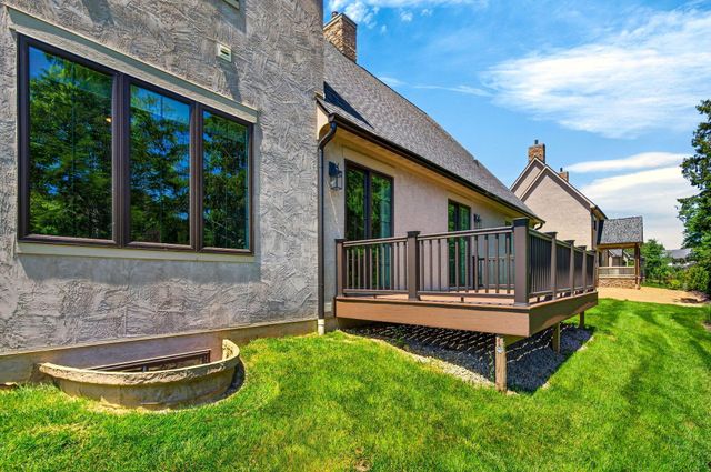 130 Barrington Place, Powell, OH 43065