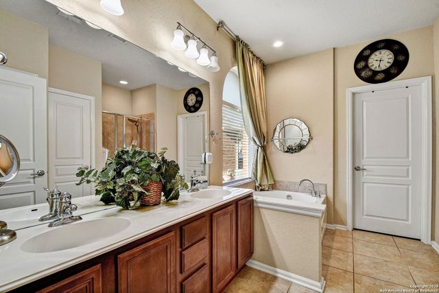 1210 Wilder Pond, San Antonio, TX 78260