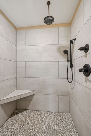 1676 Center Star Rd, Columbia, TN 38401