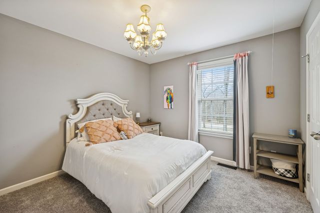 1676 Center Star Rd, Columbia, TN 38401