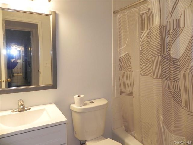 1250 North Avenue 209, New Rochelle, NY 10804