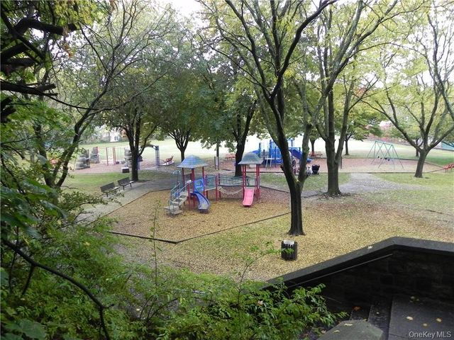 1250 North Avenue 209, New Rochelle, NY 10804