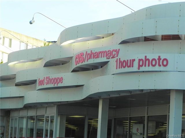 1250 North Avenue 209, New Rochelle, NY 10804