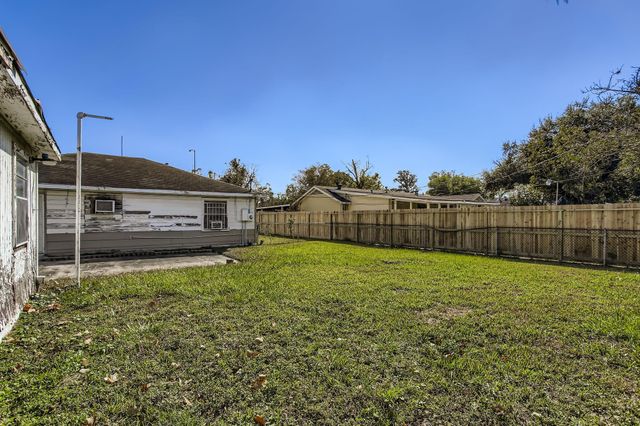 9711 Marydel Street, Houston, TX 77076