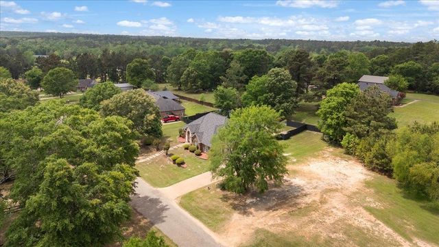 3 Chase Creek Drive, Henderson, TX 75652