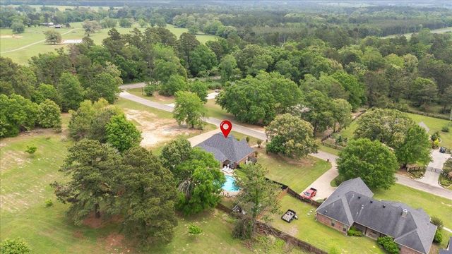 3 Chase Creek Drive, Henderson, TX 75652