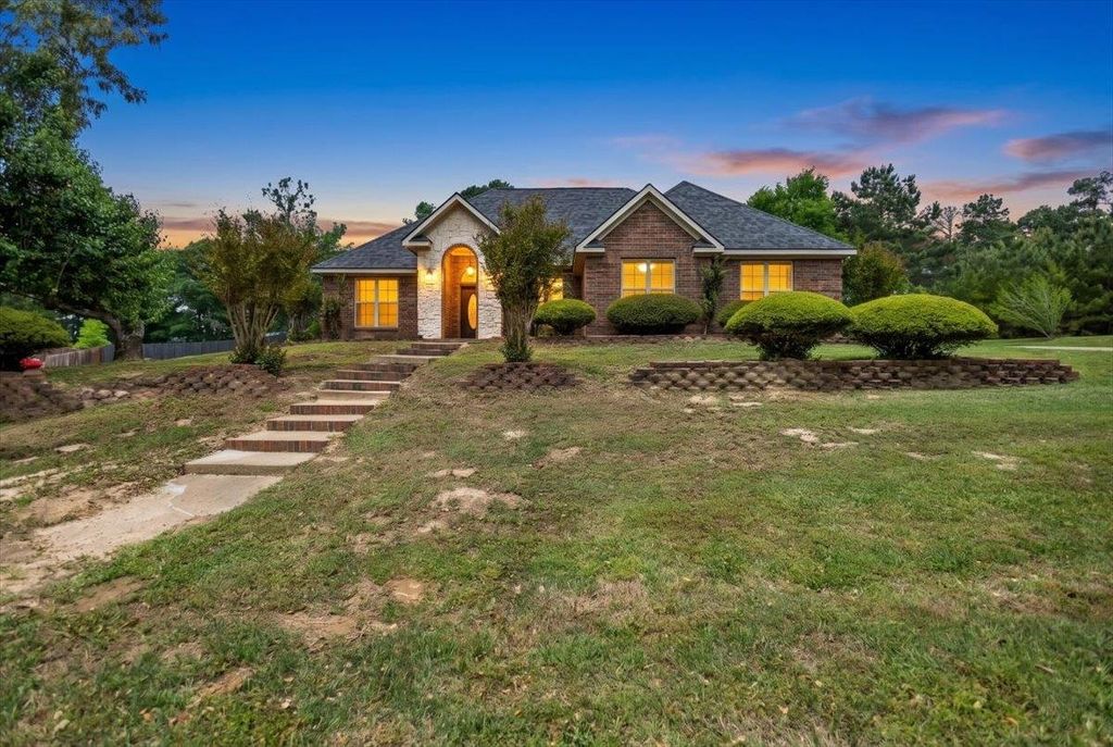 3 Chase Creek Drive, Henderson, TX 75652