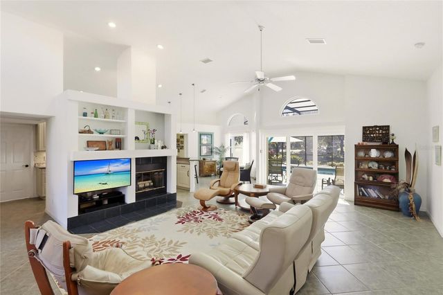 12806 7TH AVENUE NE, Bradenton, FL 34212