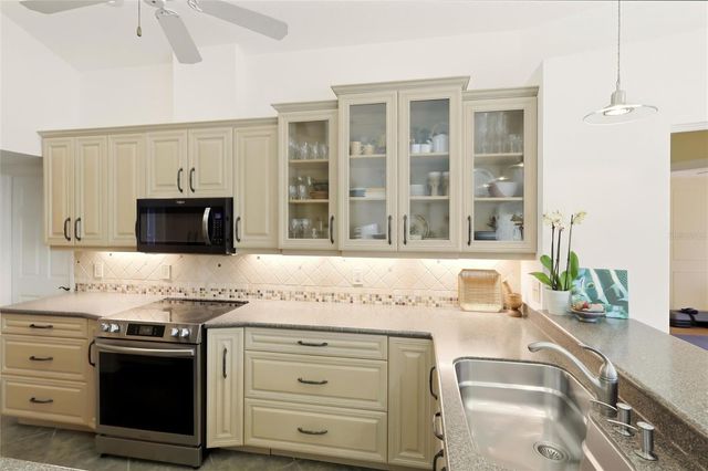 12806 7TH AVENUE NE, Bradenton, FL 34212