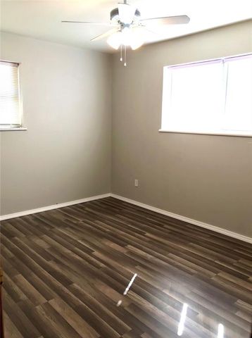 4345 Woodedge Drive, Oklahoma City, OK 73115