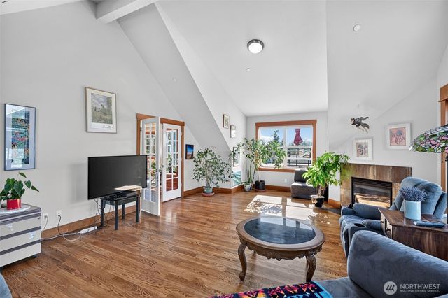 12295 15th Avenue SW, Burien, WA 98146