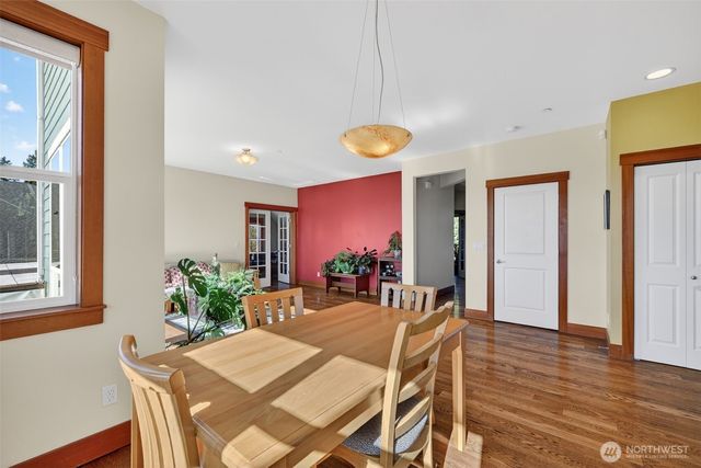 12295 15th Avenue SW, Burien, WA 98146