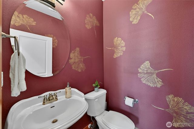 12295 15th Avenue SW, Burien, WA 98146