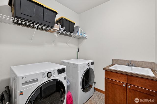 12295 15th Avenue SW, Burien, WA 98146