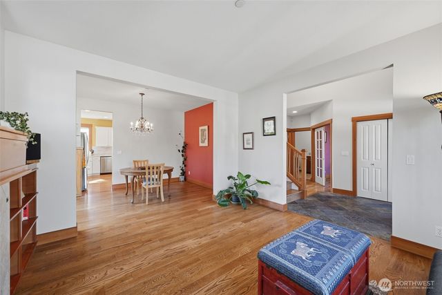 12295 15th Avenue SW, Burien, WA 98146