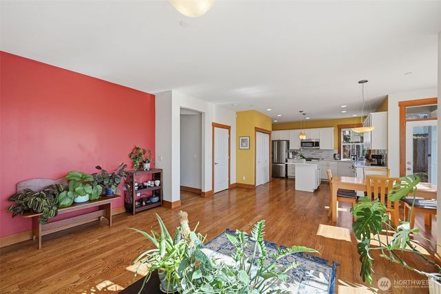 12295 15th Avenue SW, Burien, WA 98146