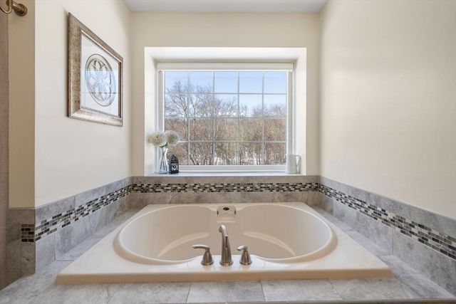 245 Perryville Rd, Rehoboth, MA 02769