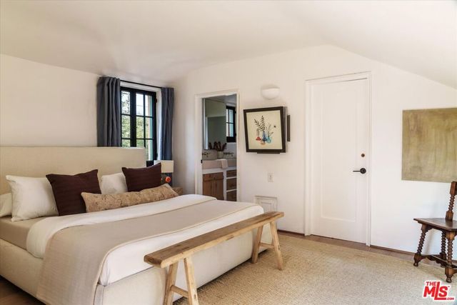 2414 4th Avenue, Los Angeles, CA 90018