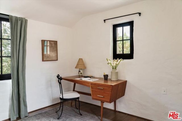 2414 4th Avenue, Los Angeles, CA 90018