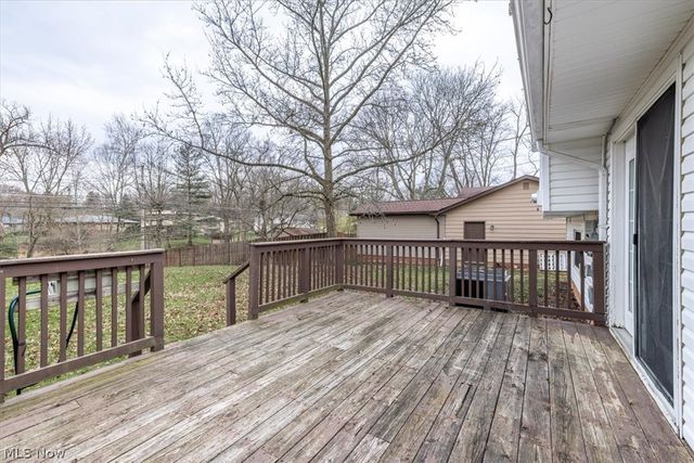 8201 Royalview Drive, Parma, OH 44129