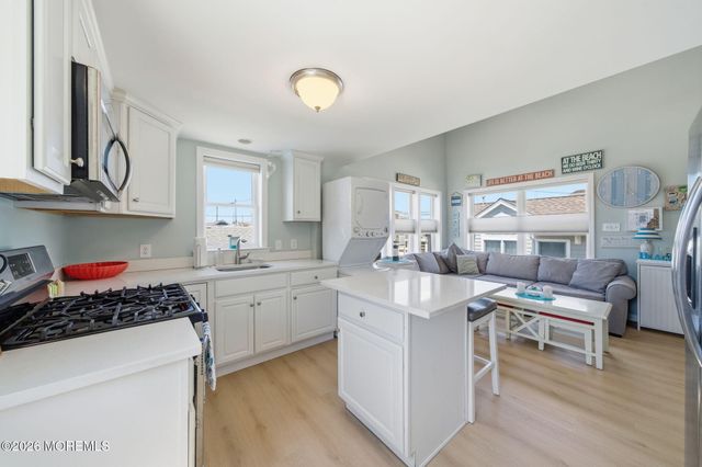 105 W Dune Way, Lavallette, NJ 08735