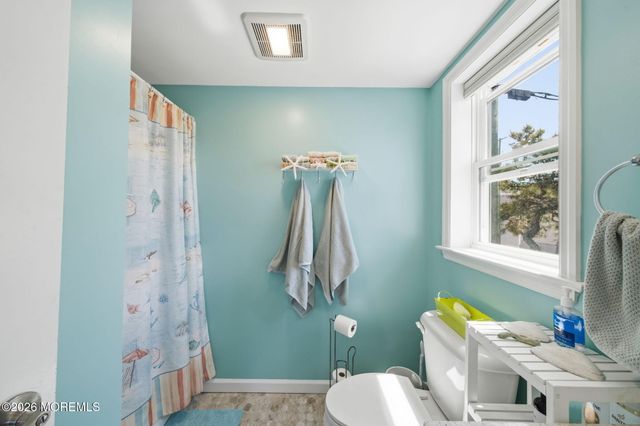 105 W Dune Way, Lavallette, NJ 08735