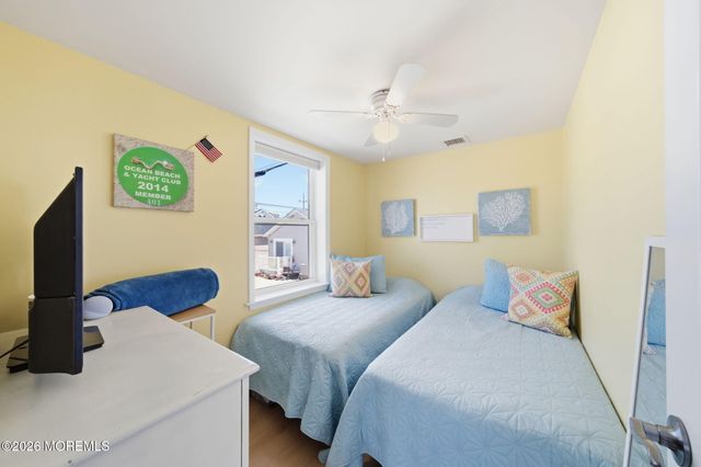 105 W Dune Way, Lavallette, NJ 08735