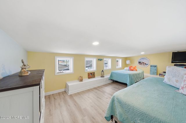105 W Dune Way, Lavallette, NJ 08735