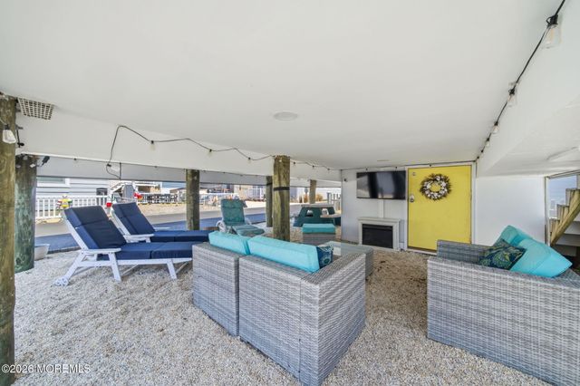 105 W Dune Way, Lavallette, NJ 08735