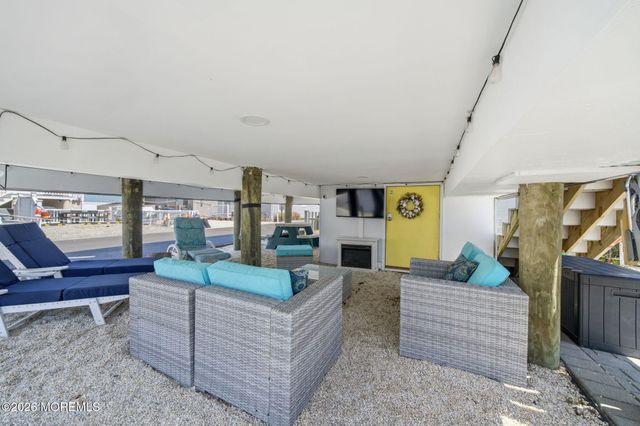 105 W Dune Way, Lavallette, NJ 08735