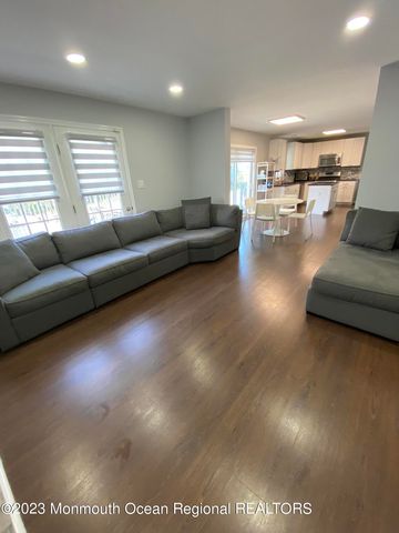 511 W Park Avenue, Oakhurst, NJ 07755