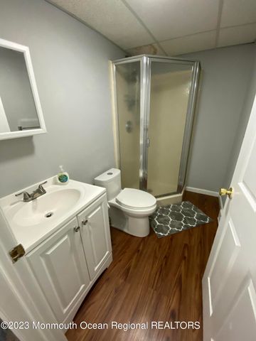 511 W Park Avenue, Oakhurst, NJ 07755