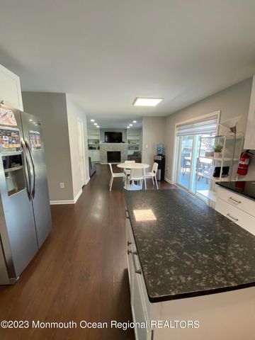 511 W Park Avenue, Oakhurst, NJ 07755