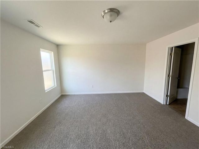 2033 Chapel Park Lane, Greensboro, NC 27405