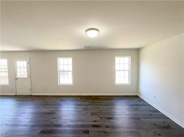 2033 Chapel Park Lane, Greensboro, NC 27405