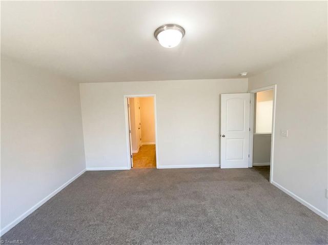 2033 Chapel Park Lane, Greensboro, NC 27405