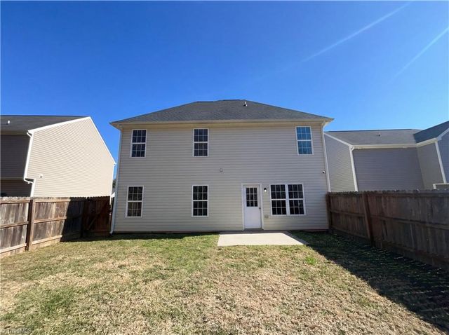 2033 Chapel Park Lane, Greensboro, NC 27405