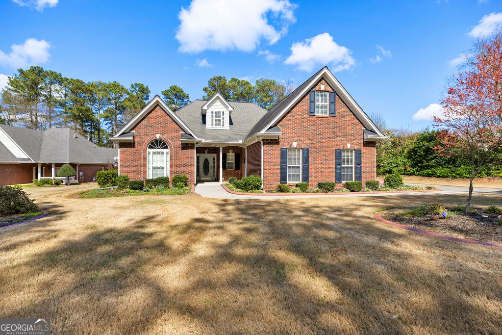 105 Biltmore Drive, Fayetteville, GA 30214