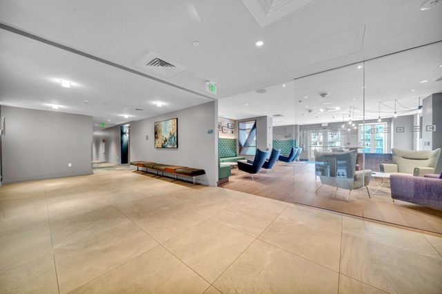 45 Lewis St 502, Boston, MA 02128