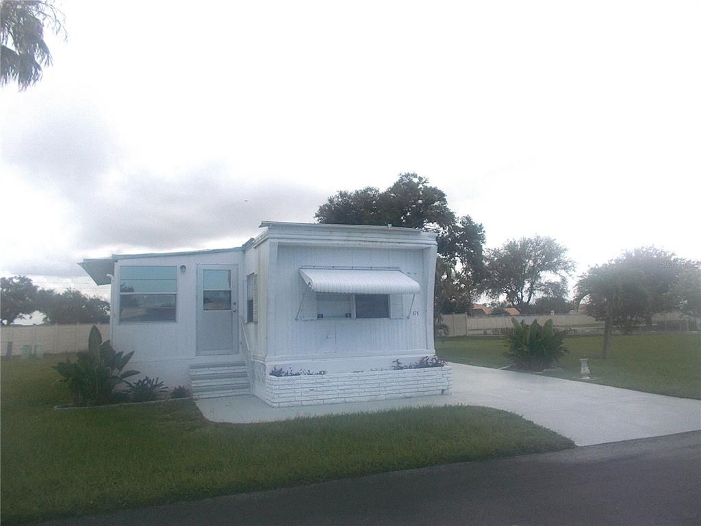 375 LONGWOOD DRIVE, Venice, FL 34285
